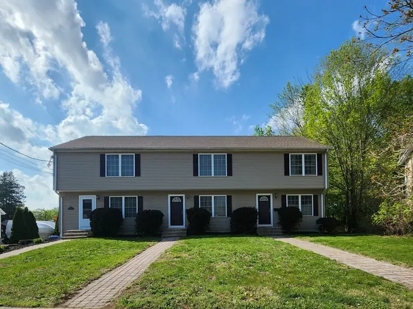 105 South Vine Street APT 2, Meriden, CT 06451