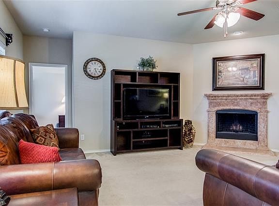 5th image of 1040 Barrington Dr