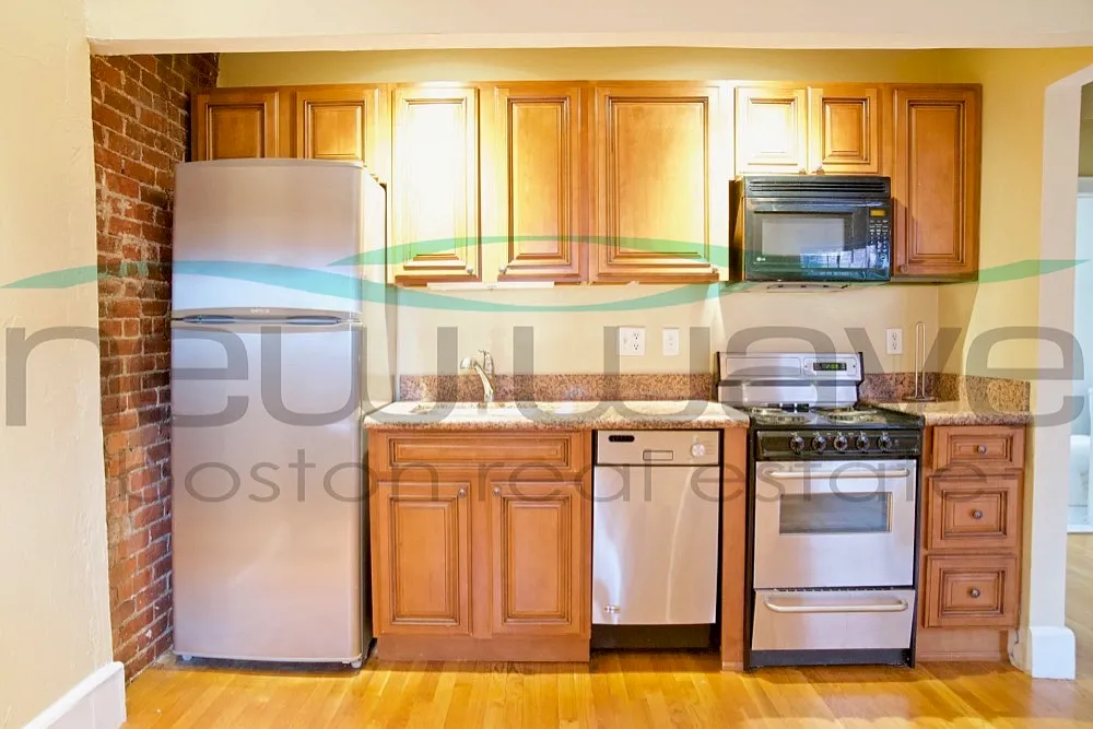 1 bed, 550 sqft, $3,200 — Photo 2