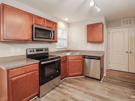 3rd image of 5143 Brynfield Ct