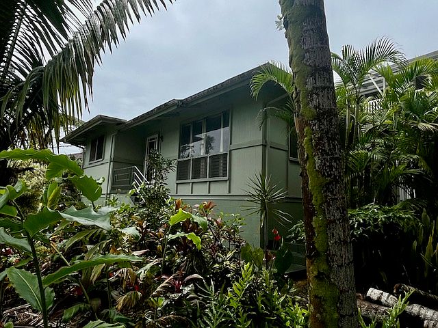 1st image of 393 Ainako Ave