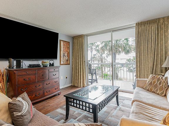3rd image of 9820 Queensway Blvd. #108