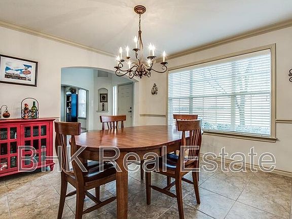 3rd image of 11861 Tyler Dr