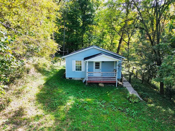 522 Town Br, Vanceburg, KY 41179