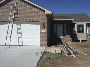 650 S Hedgewood Cir, Andover, KS 67002
