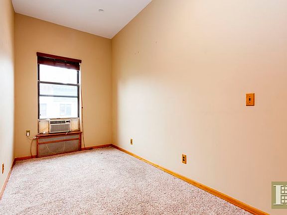 4th image of 125 W 75th St APT 3