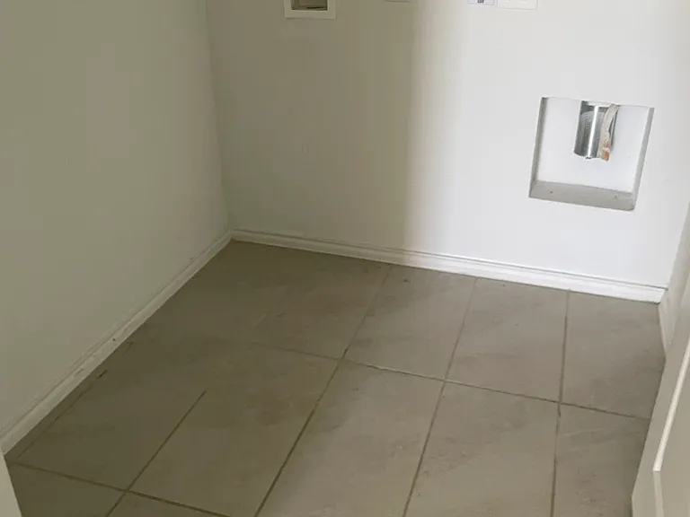 1728 High Perch Ln — Photo 3