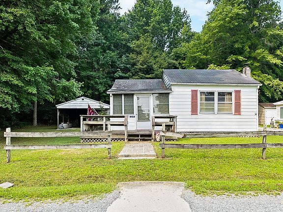 2nd image of 226 Pine Rd