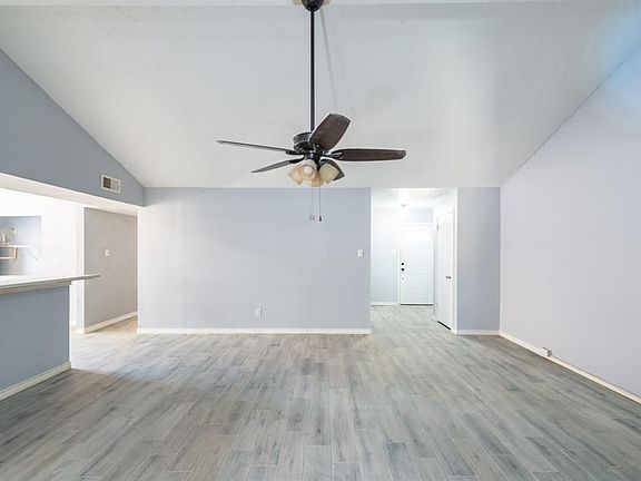4th image of 3323 Silverside Dr
