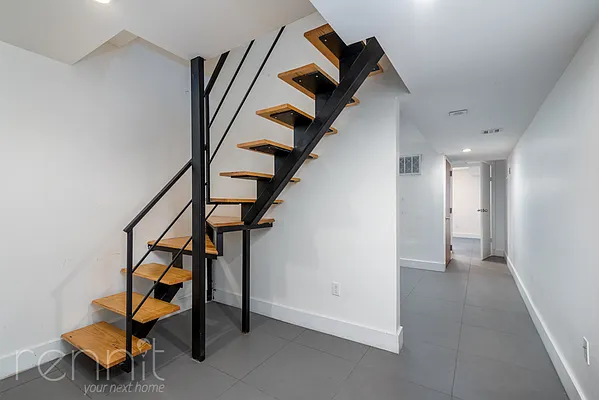 Rented by Rennit Inc. | media 18