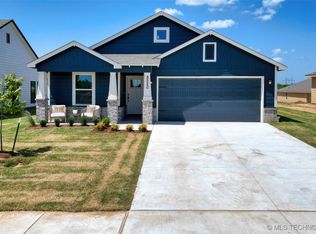 8520 E El Paso St, Broken Arrow, OK 74014