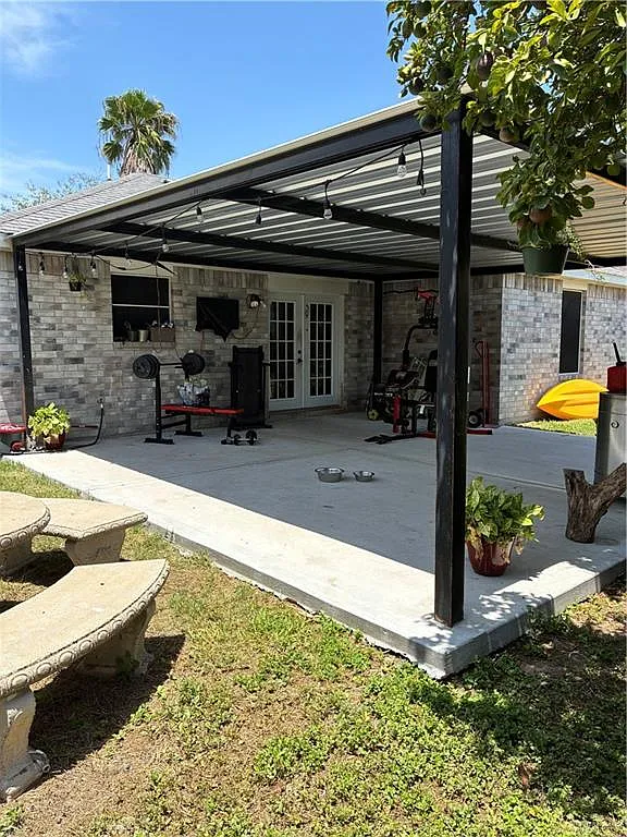 3 bed, 2.0 bath, 1146 sqft, $1,400 — Photo 2