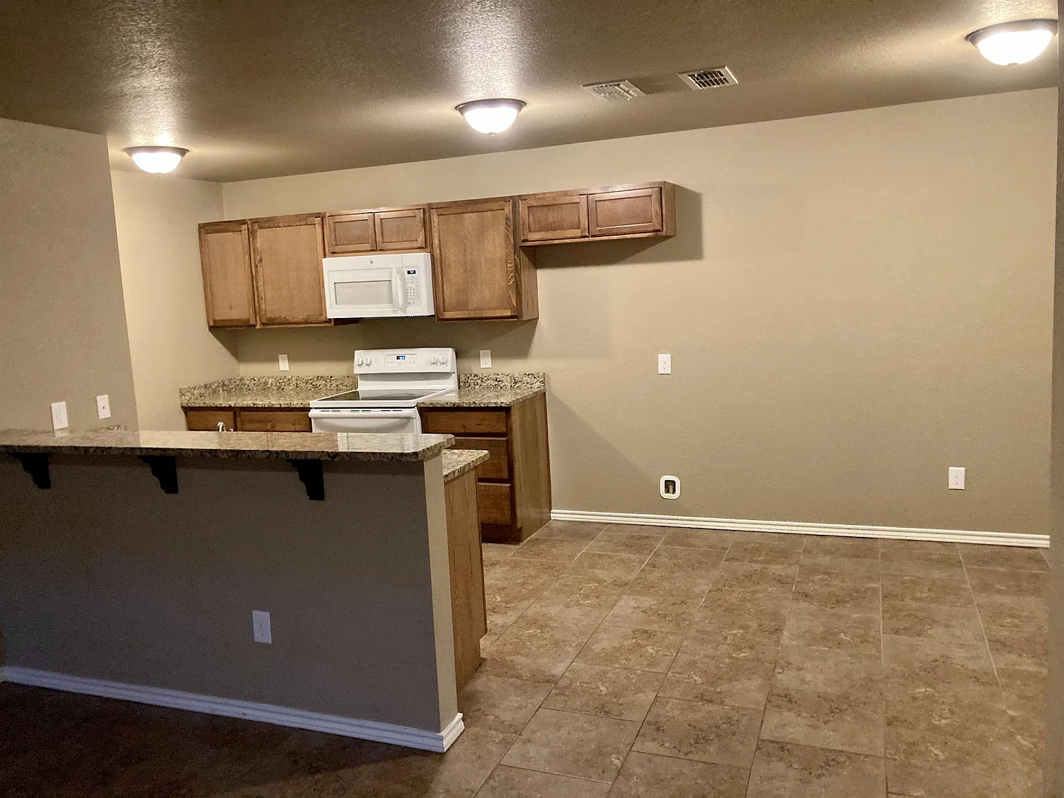 2107 A East 10th St - 1 — Photo 3