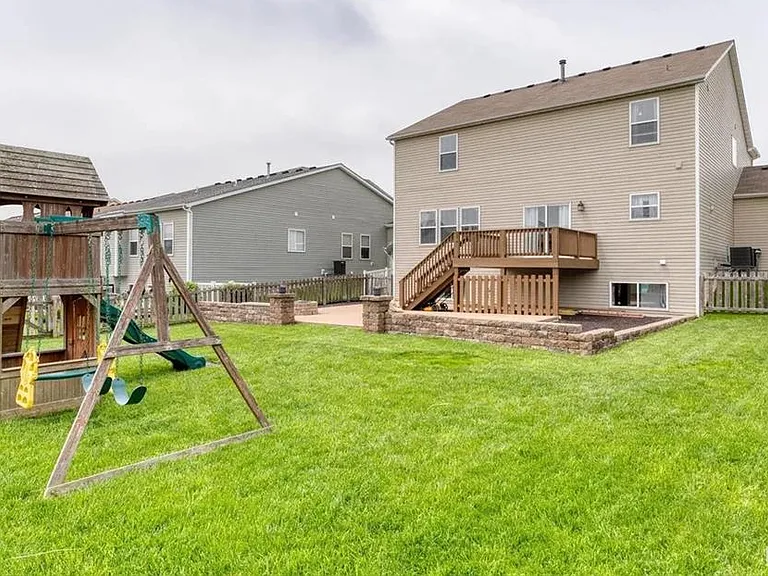1824 English Oak Dr — Photo 23