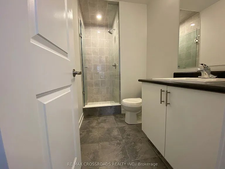 68 Stauffer Cres — Photo 9