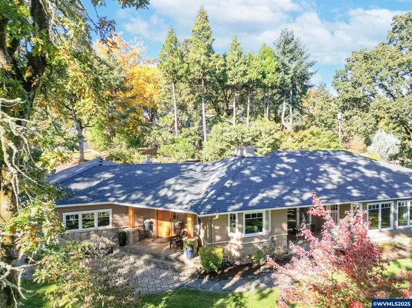 1345 Laurel Heights Dr NW, Albany, OR 97321