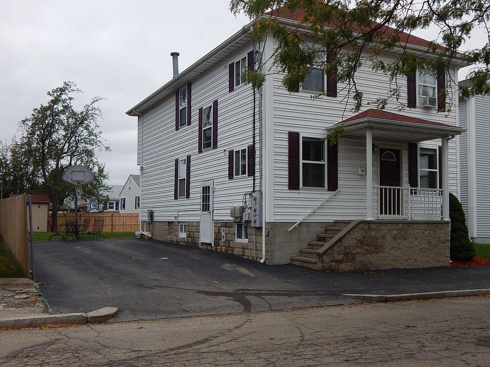 1st image of 44 Goldsmith Ave #1