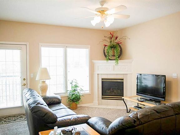 4th image of 1355 SE Florence Dr APT 511