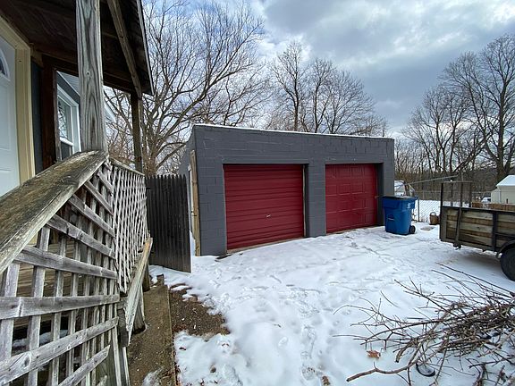 5th image of 518 Lum Ave