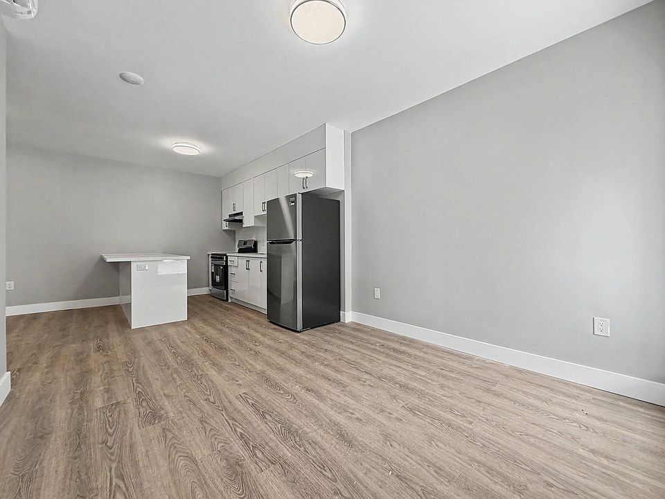 1st image of 199 Pine St #2