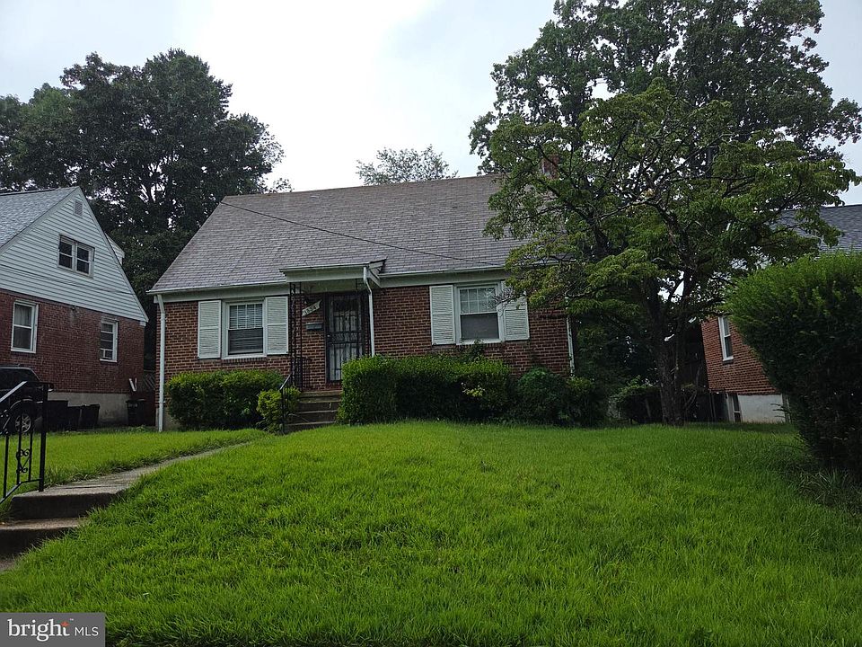 1st image of 3834 Arbutus Ave