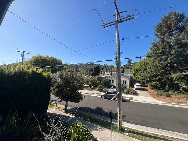 6 bed, 2360 sqft, $8,500 — Photo 4