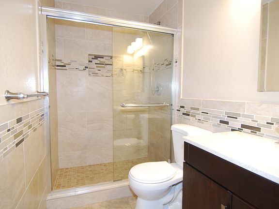5th image of 3402 N 32ND Street #105