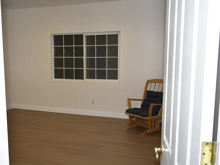 4751 Haskell Ave — Photo 15