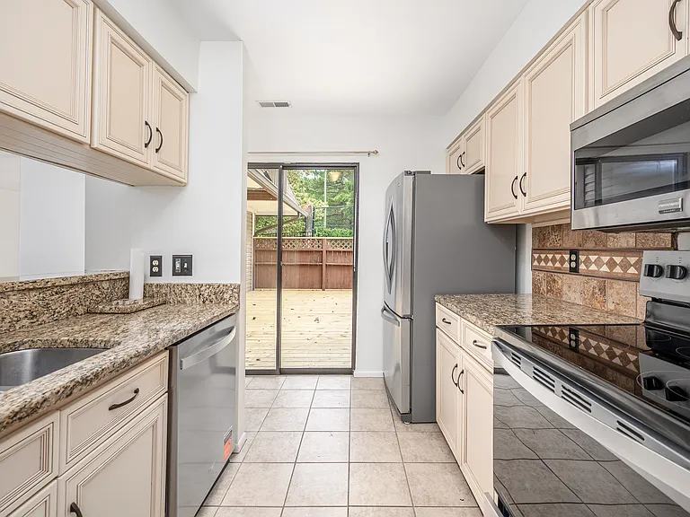 107 Finley Forest Dr #107 — Photo 19