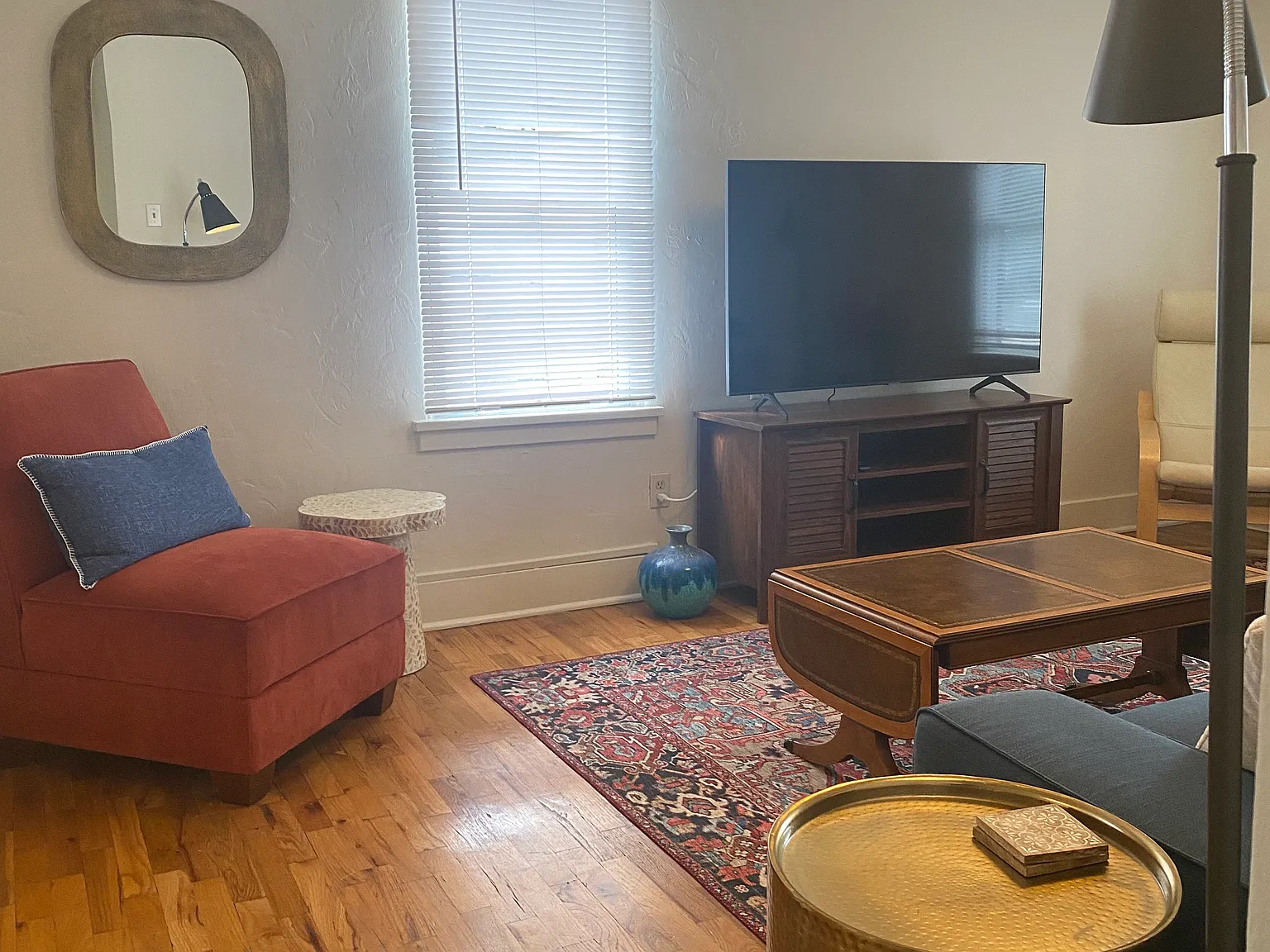 751 E Platte Ave — Photo 3
