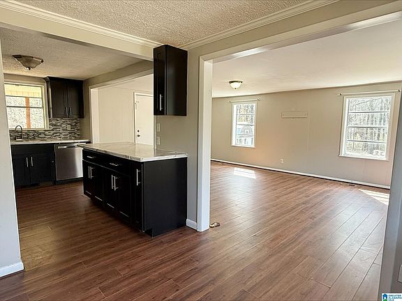 2nd image of 100 Idle Ln