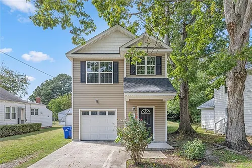 920 Douglas Ave Photo 1
