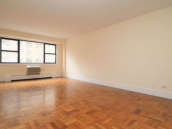 3rd image of 420 E 79th St #4CC