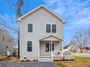 1225 Spruce Ave, Shady Side, MD 20764