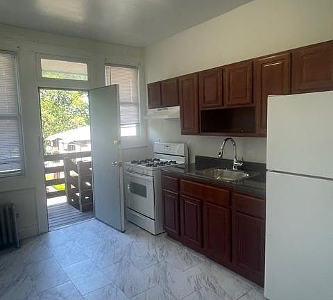 5th image of 1309 Clinton Ave #31