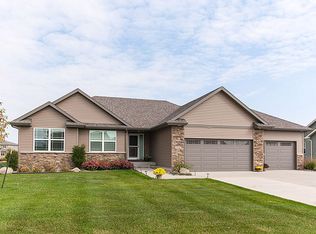 1343 90th St, West Des Moines, IA 50266