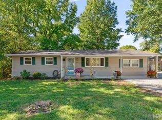 107 Howard Dr, Belleville, IL
