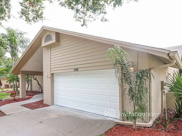 5461 Oakridge Dr — Photo 3