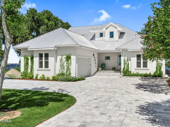 1330 Country Club Dr, Lynn Haven, FL 32444