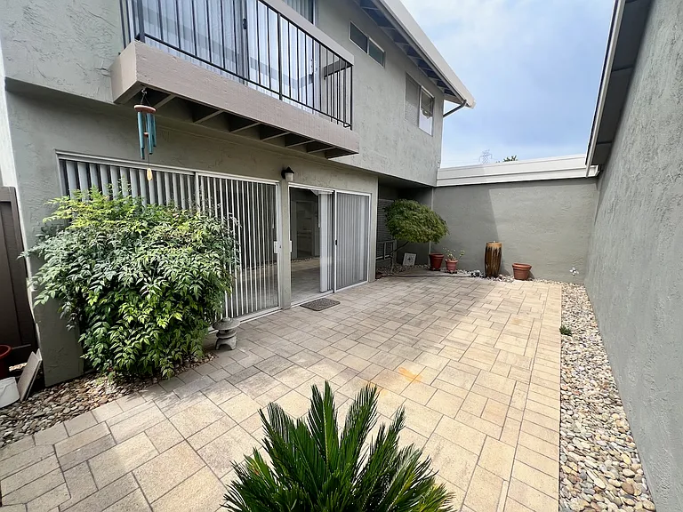 111 Escobar Ct — Photo 6