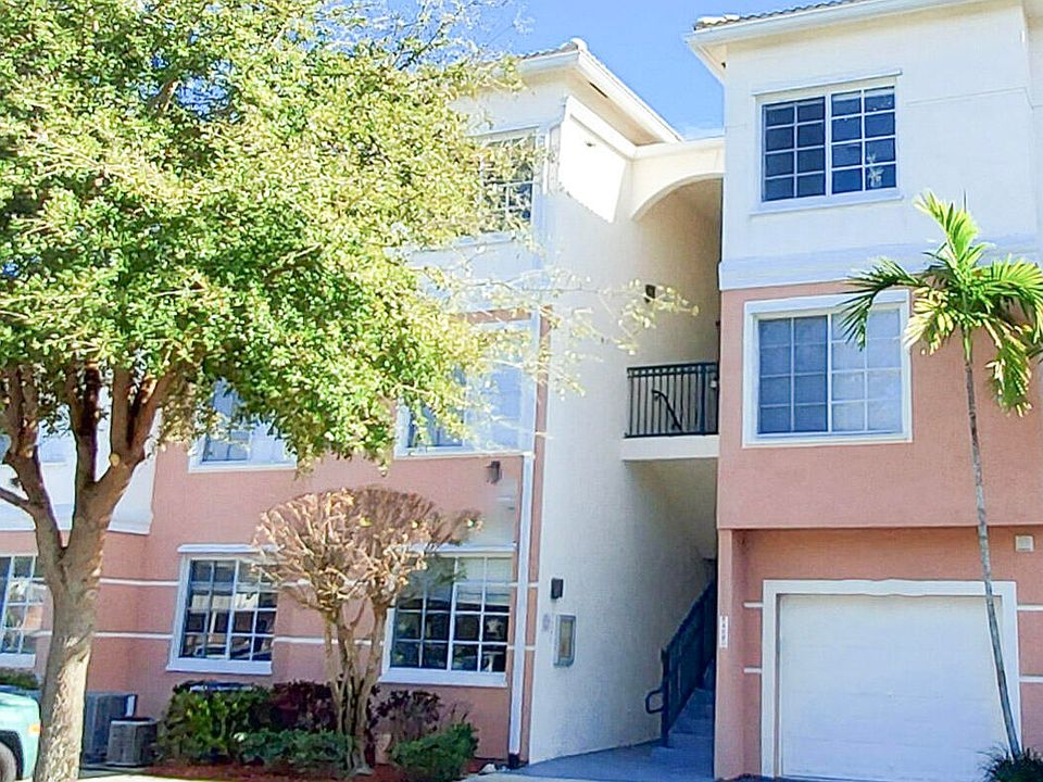 1st image of 2204 Myrtlewood Circle E
