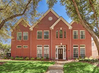 4903 Cambridge St, Sugar Land, TX 77479