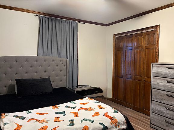 5th image of 1501 6th St