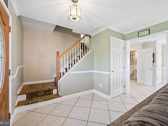 5th image of 5090 Amantea Way