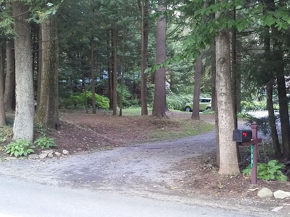 Driveway entry from road