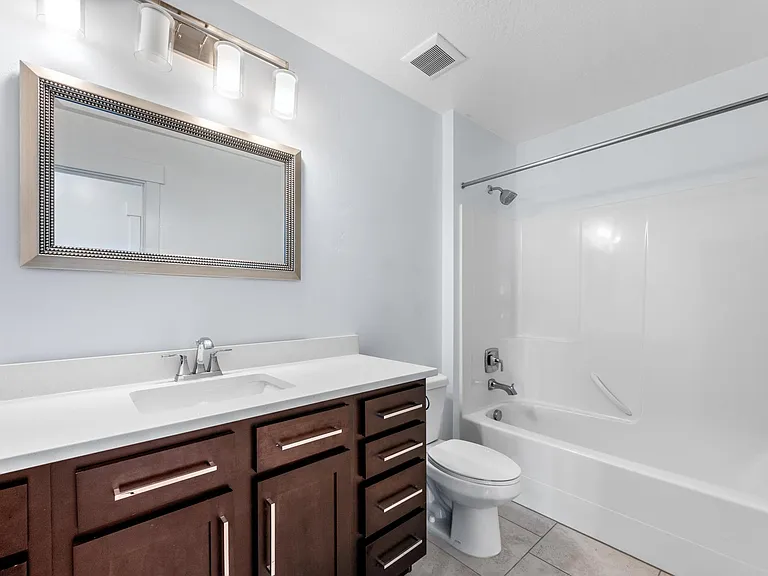 974 W Rutledge Rd — Photo 20