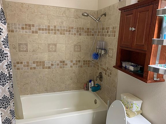 3rd image of 8133 Columbus St