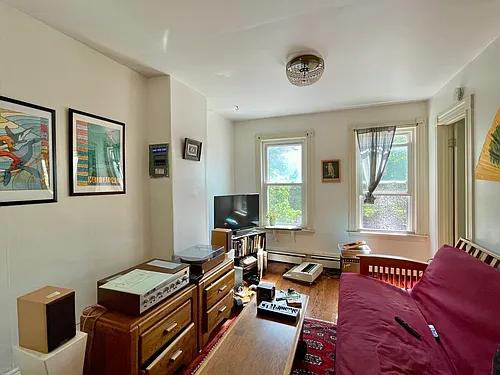24 Mead St #2 Photo 1