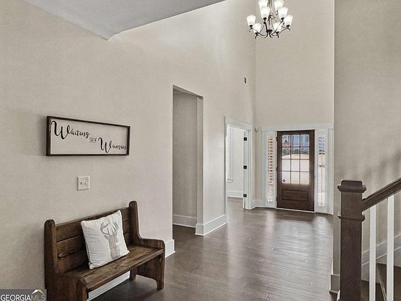 5th image of 3769 Cheyenne Ln