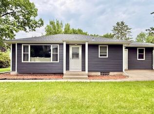 109 Harriet St, Spicer, MN 56288
